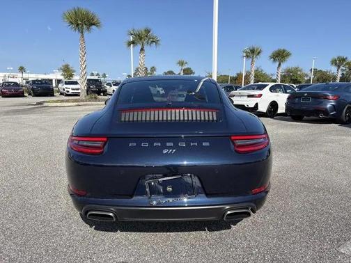 2017 Porsche 911 Carrera