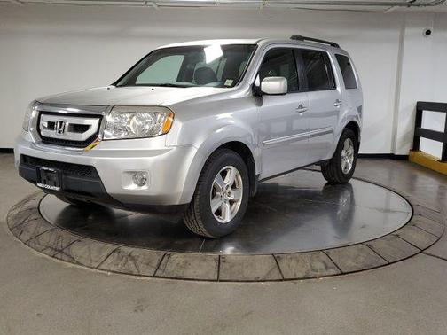Alabaster Silver Metallic 2011 Honda Pilot EX-L