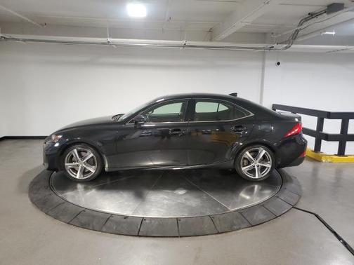 2018 Lexus IS 300 Base