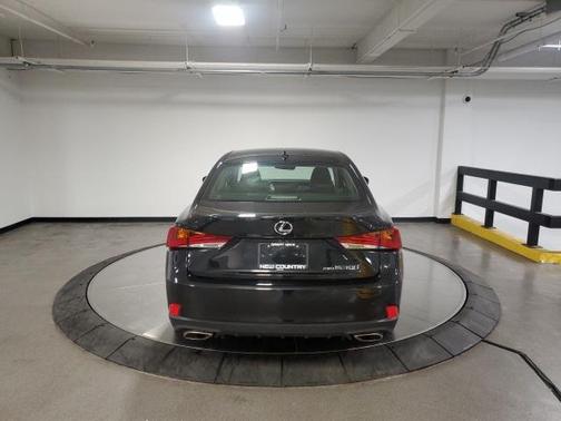 2018 Lexus IS 300 Base