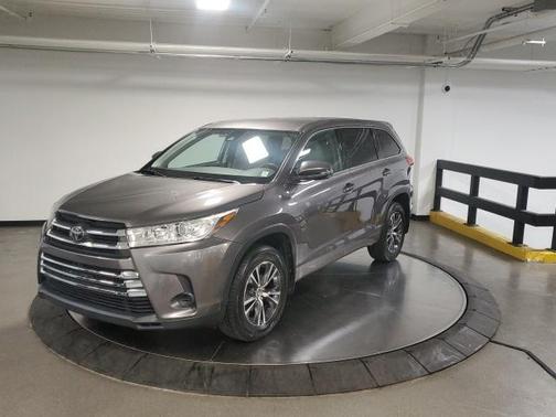 2018 Toyota Highlander LE