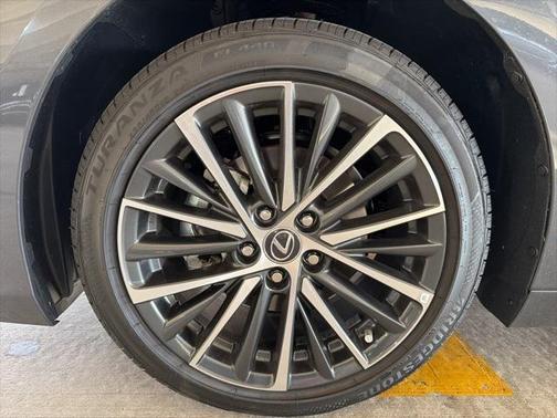 2025 Lexus ES 350 Base