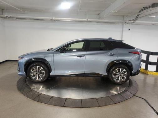 2023 Lexus RZ 450e 450e Premium