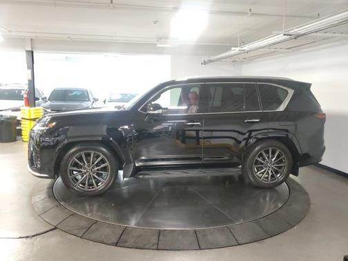 2024 Lexus LX 600 Base
