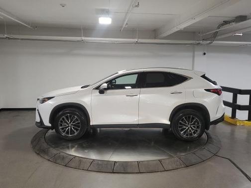 2022 Lexus NX 350h Premium