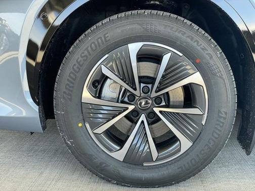2025 Lexus RZ 450e 450e Premium