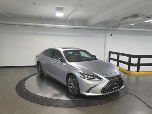 2023 Lexus ES 350 Base