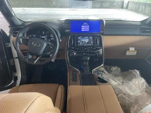 2025 Lexus LX 600 Luxury