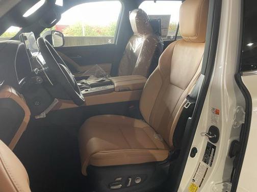 2025 Lexus LX 600 Luxury