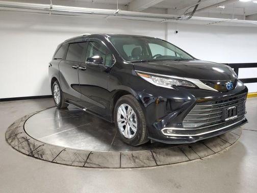 2024 Toyota Sienna Limited