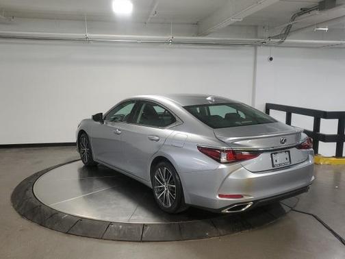 2023 Lexus ES 350 Base