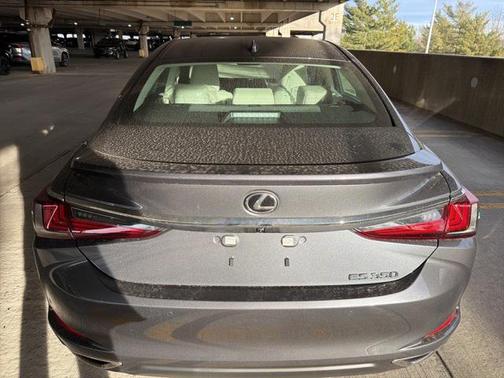 2025 Lexus ES 350 Base