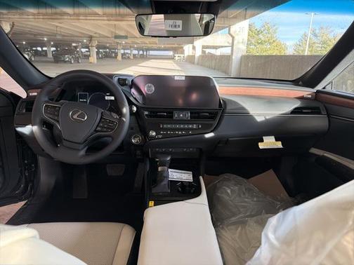 2025 Lexus ES 350 Base