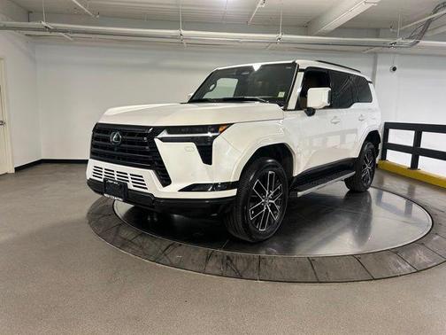 White Pearl 2024 Lexus GX 550 Premium+