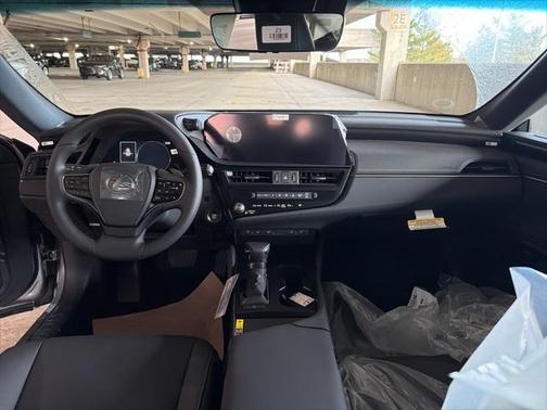 2025 Lexus ES 350 Base