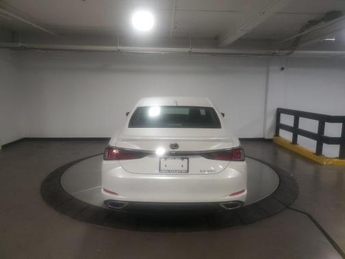 2021 Lexus ES 350 Base