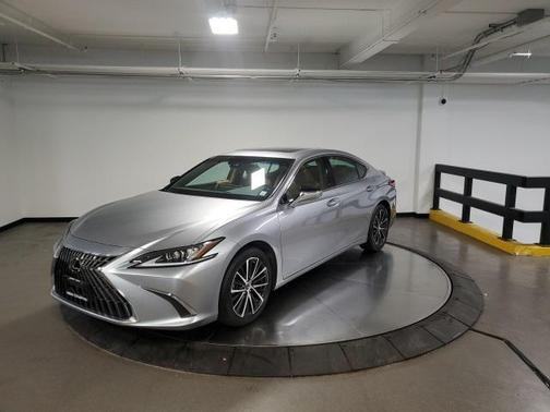 2022 Lexus ES 350 Base