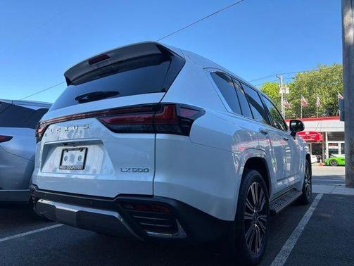 Eminent White Pearl 2026 Lexus LX 600 Luxury