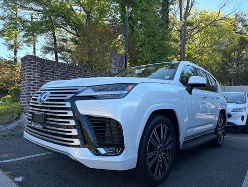 Eminent White Pearl 2026 Lexus LX 600 Luxury