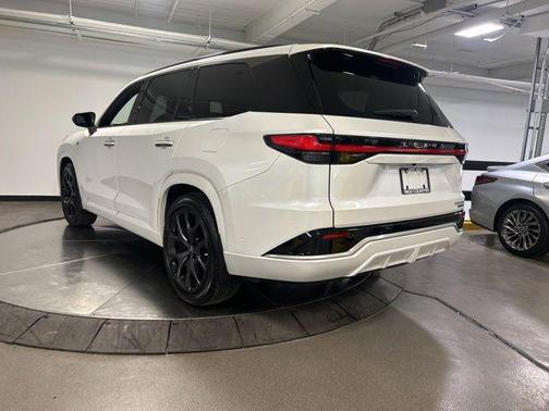 Pearl 2024 Lexus TX 500h F SPORT Premium