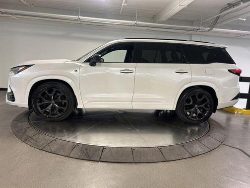 Pearl 2024 Lexus TX 500h F SPORT Premium