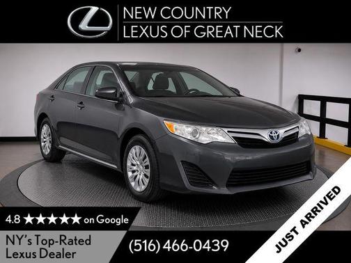 Magnetic Gray Metallic 2013 Toyota Camry Hybrid XLE
