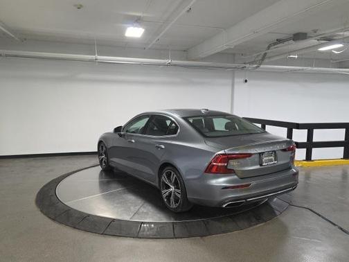 2019 Volvo S60 T5