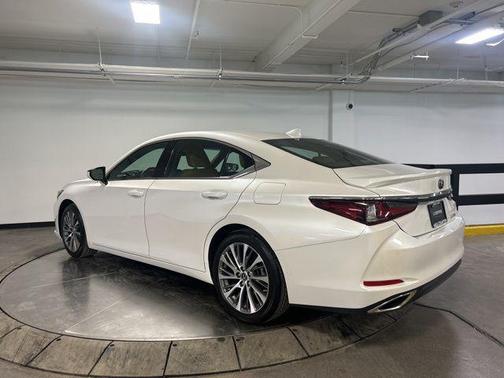 2020 Lexus ES 350 Base