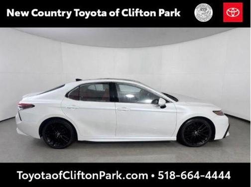 Wind Chill Pearl 2022 Toyota Camry XSE