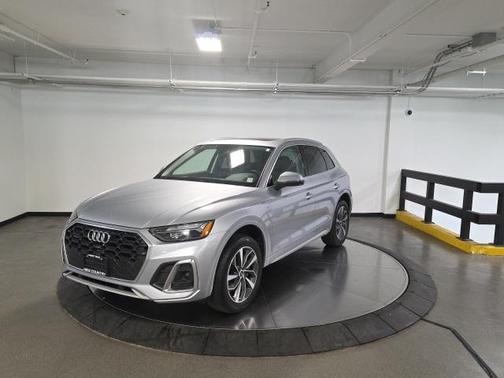 2023 Audi Q5 45 S line Premium