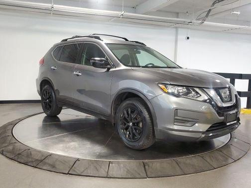 Gun Metallic 2017 Nissan Rogue SV