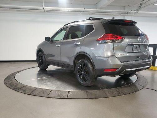 Gun Metallic 2017 Nissan Rogue SV