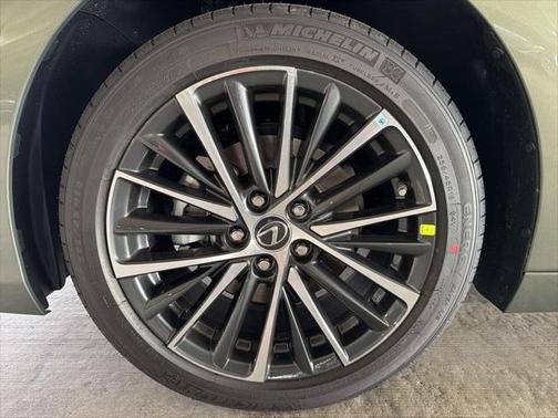 2025 Lexus ES 350 Base