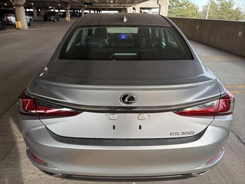 2025 Lexus ES 350 Base