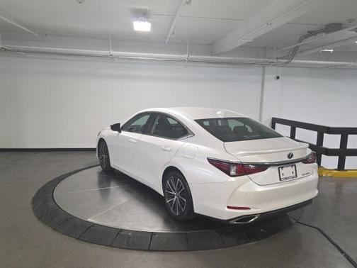 2022 Lexus ES 350 Base