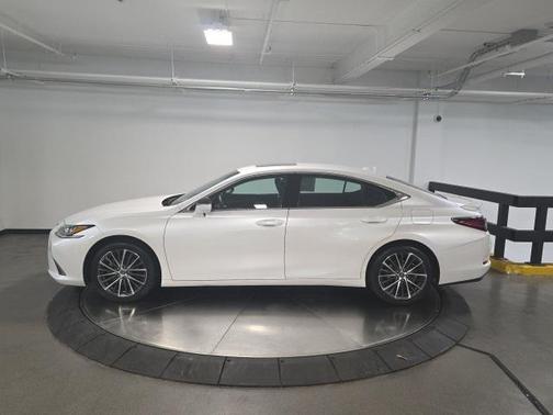 2022 Lexus ES 350 Base
