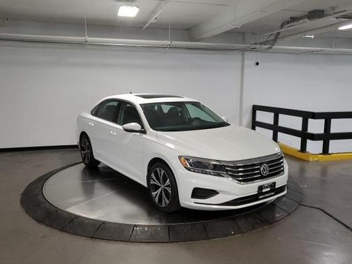 2022 Volkswagen Passat 2.0T SE