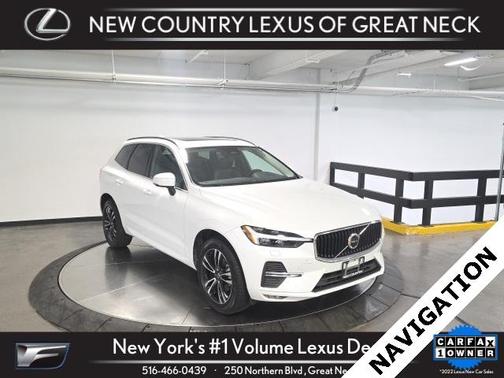 2022 Volvo XC60 B5 Momentum