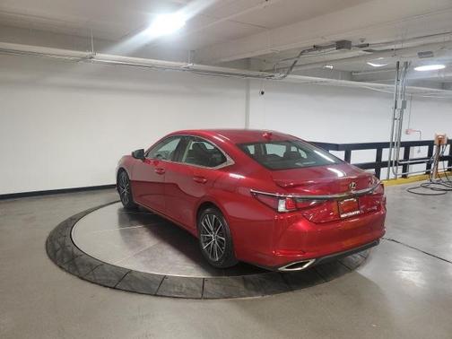 2022 Lexus ES 350 Base