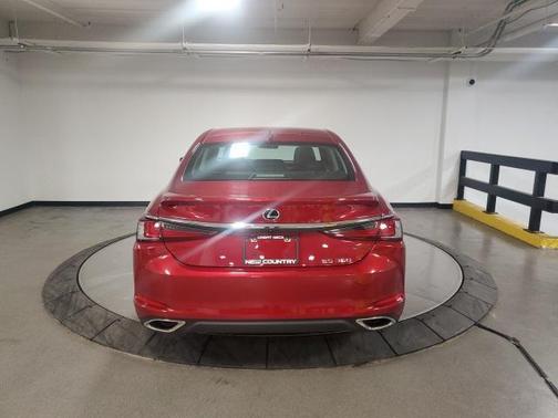 2022 Lexus ES 350 Base