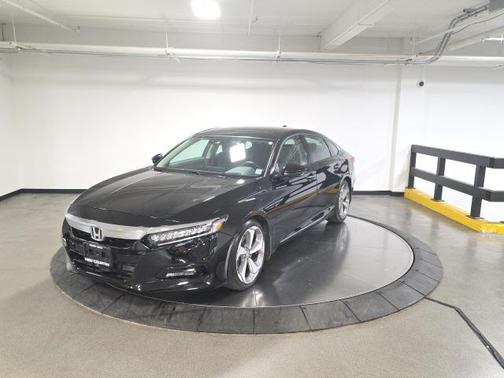 2018 Honda Accord Touring 2.0T