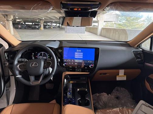 2026 Lexus NX 450h+ Luxury