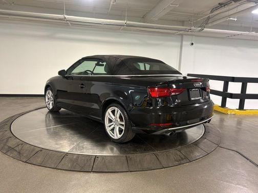 Mythos Black Metallic/Black Roof 2018 Audi A3 2.0T Premium