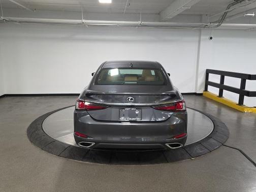 2023 Lexus ES 350 Base