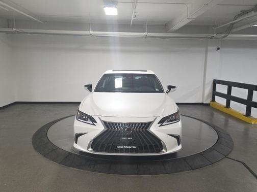 2023 Lexus ES 350 Base