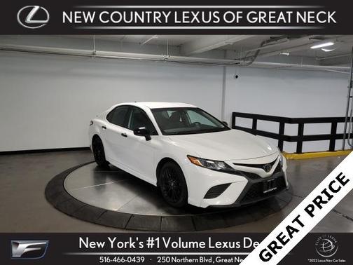 2020 Toyota Camry SE