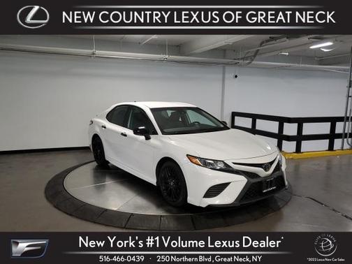 2020 Toyota Camry SE
