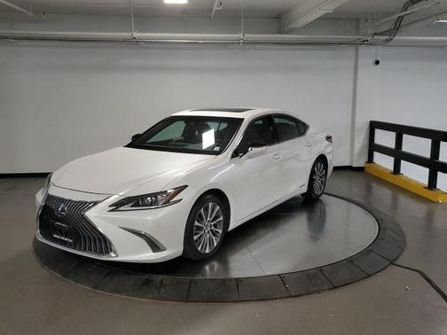 2021 Lexus ES 300h Base