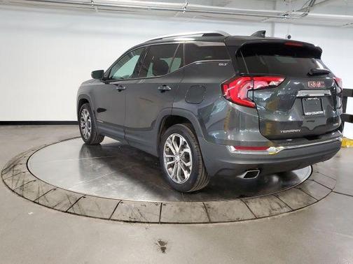 Graphite Gray Metallic 2018 GMC Terrain SLT