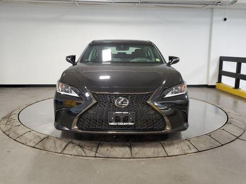 2025 Lexus ES 300h F SPORT Design